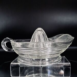 Vintage Anchor Hocking 6 in Clear Glass Juicer Reamer W Handle‎ & Pour Spout